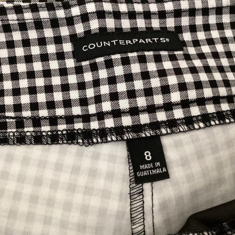 Black and White Bermuda Shorts - Picture 3 of 4